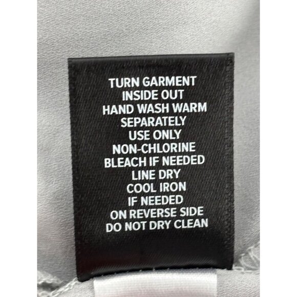 Torrid Tank Top SZ 0 Silver Sequin V-Neck Sparkly Going Out Festival Disco-core - Picture 4 of 10